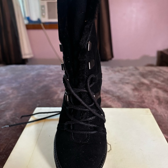 Coach Sidney Kidsuede Booties size 8. Style Q692 black - Picture 5 of 14